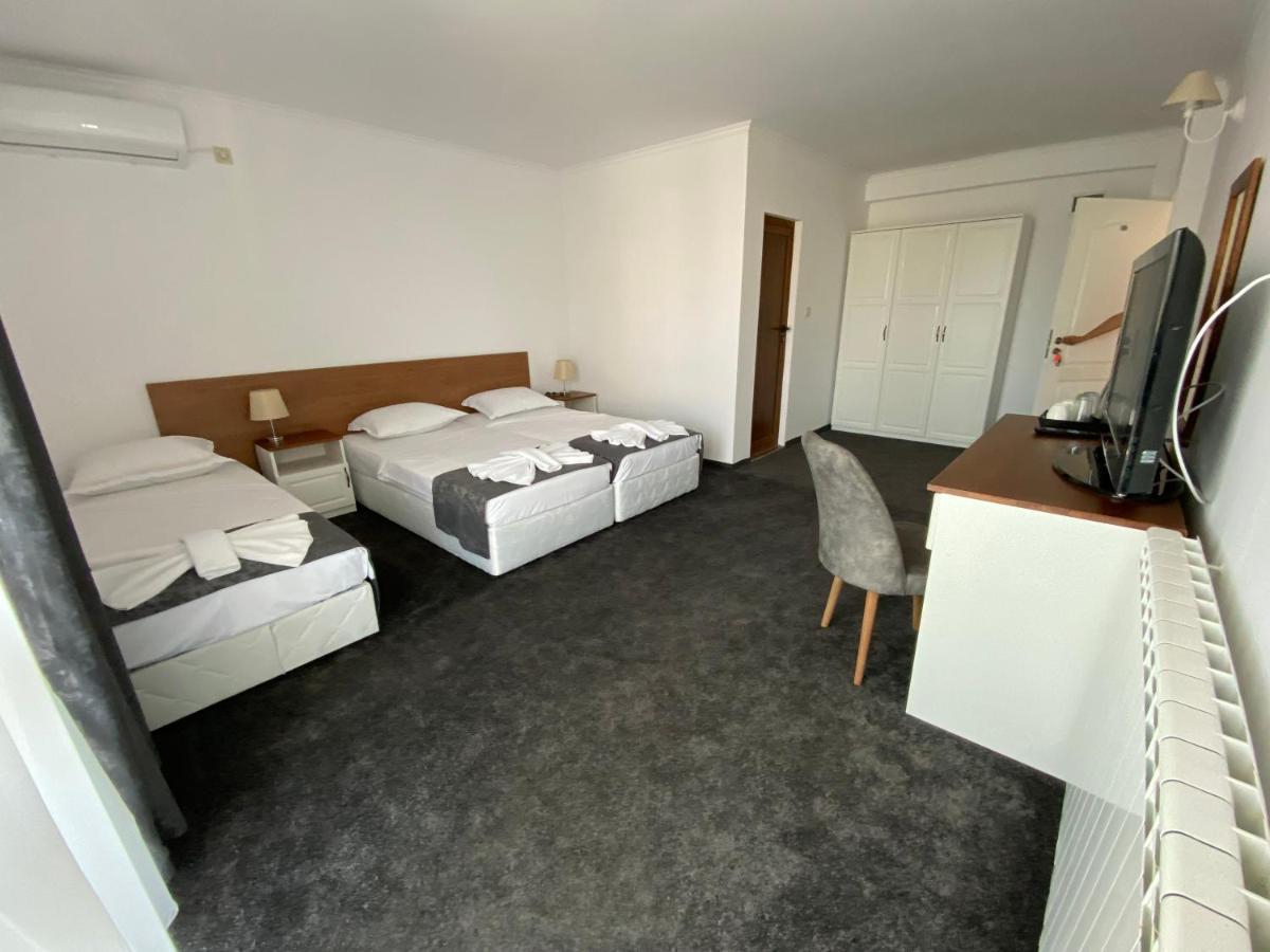 Villa Aqua Family Hotel Burgas Luaran gambar